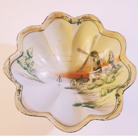 NIPPON Vintage Scalloped Bowl Hand Painted Moriagé Windmill Scene Gold Accents - Picture 1 of 4